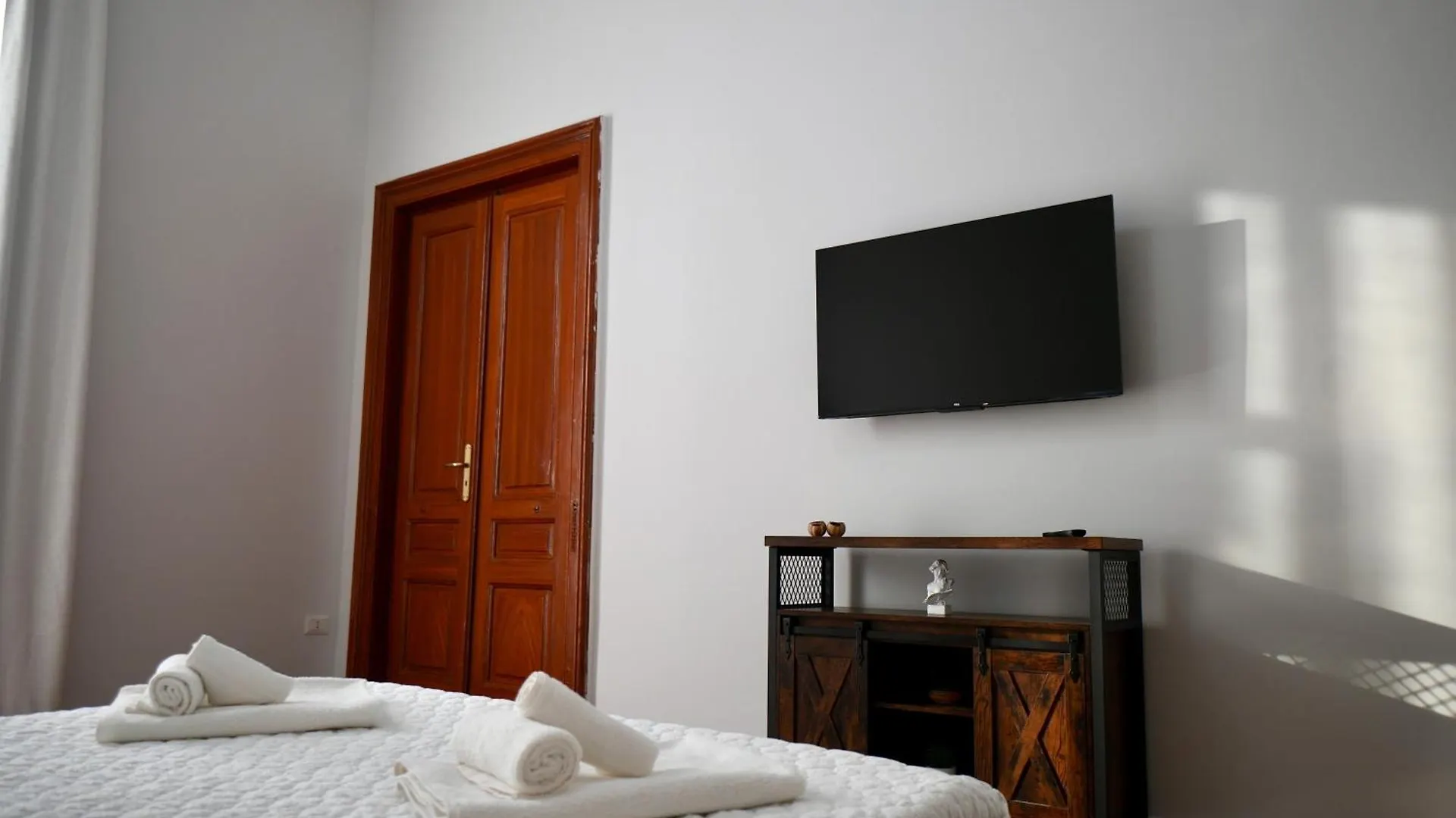 Residenza Vecchia Napoli 60 Apartment Italy