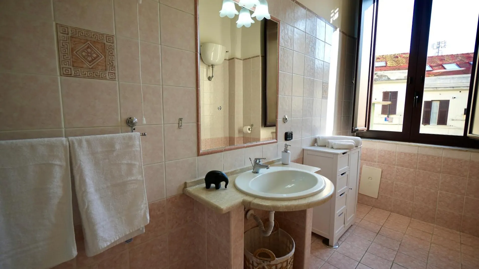 Residenza Vecchia Napoli 60 Apartment